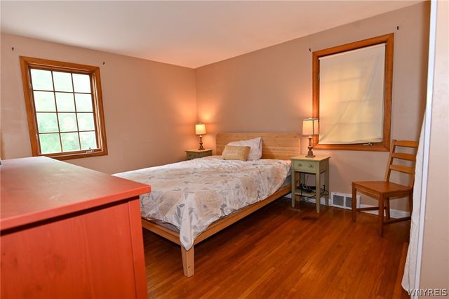 130 Ivyhurst Road, Amherst, NY 14226