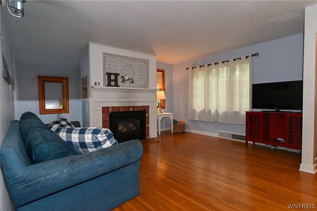 130 Ivyhurst Road, Amherst, NY 14226