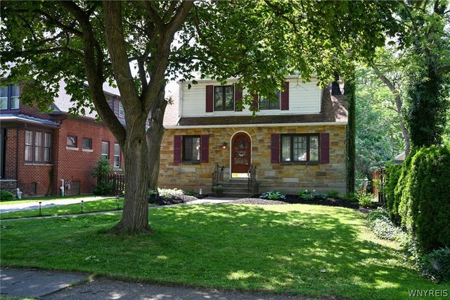 130 Ivyhurst Road, Amherst, NY 14226
