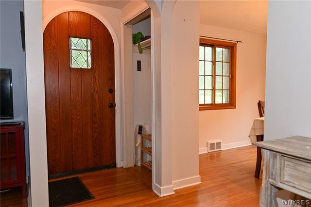 130 Ivyhurst Road, Amherst, NY 14226