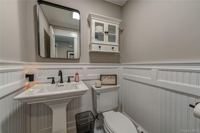 22 Cricket Court, Wading River, NY 11792