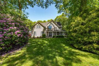 22 Cricket Court, Wading River, NY 11792