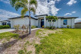 203 SW 14th AVE, Cape Coral, FL 33991