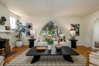 941 College Avenue, Palo Alto, CA 94306