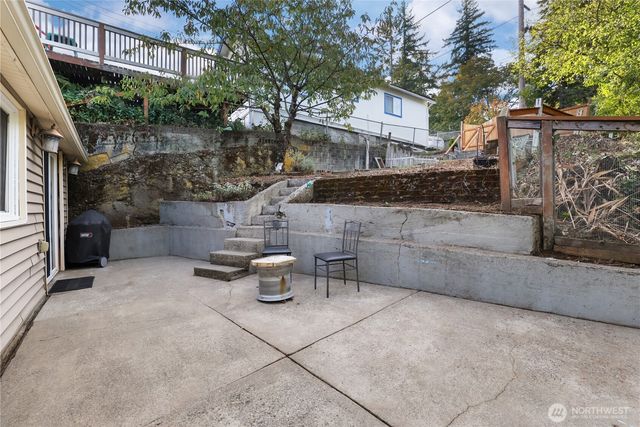 1719 Gregory Way, Bremerton, WA 98337