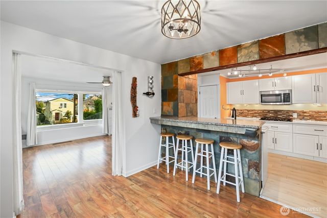 1719 Gregory Way, Bremerton, WA 98337