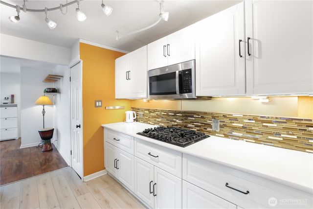 1719 Gregory Way, Bremerton, WA 98337