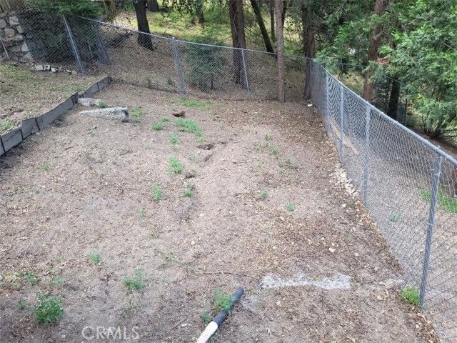 22726 Ponderosa Drive, Crestline, CA 92325