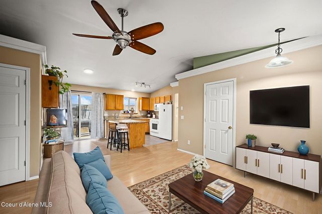 11546 N Stinson LOOP, Hayden, ID 83835