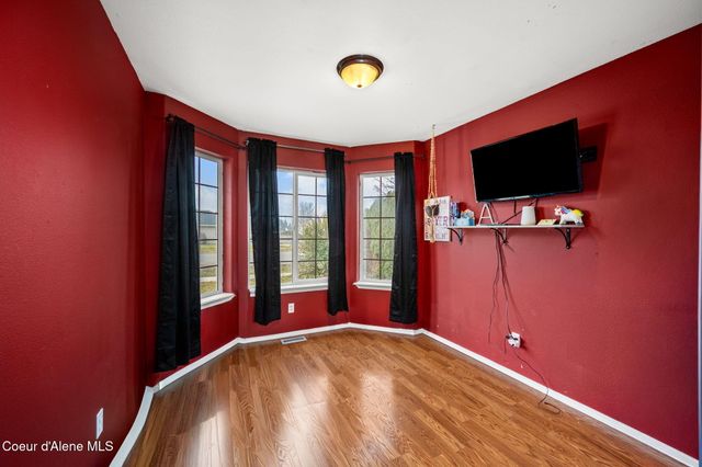 11546 N Stinson LOOP, Hayden, ID 83835