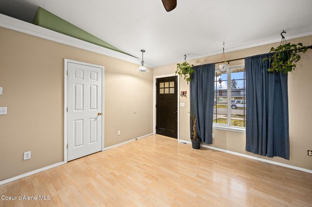 11546 N Stinson LOOP, Hayden, ID 83835