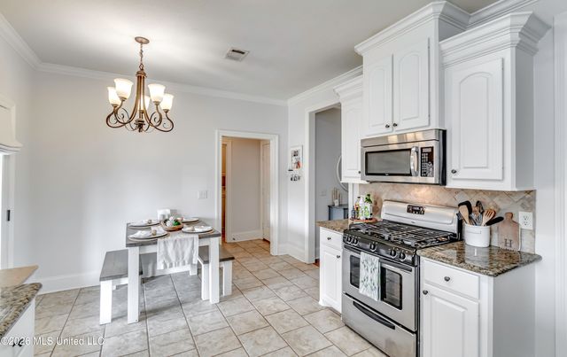 105 Cascable Drive, Canton, MS 39046