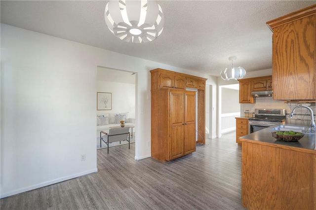 1833 Mourning Dove Drive, Liberty, MO 64068