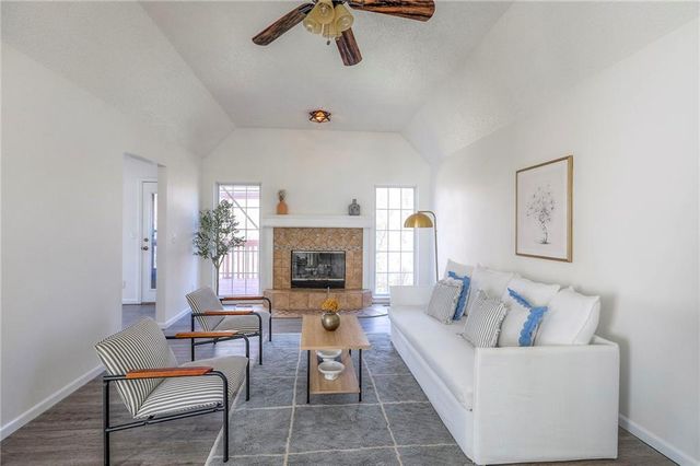 1833 Mourning Dove Drive, Liberty, MO 64068