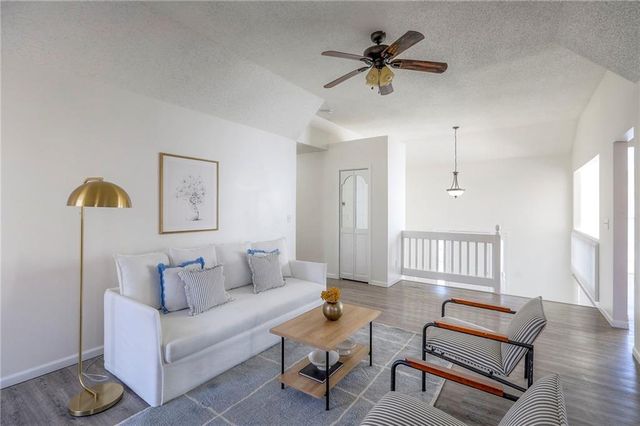 1833 Mourning Dove Drive, Liberty, MO 64068