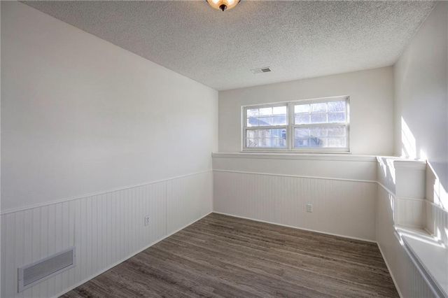 1833 Mourning Dove Drive, Liberty, MO 64068