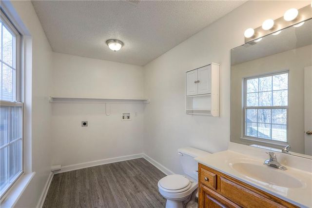 1833 Mourning Dove Drive, Liberty, MO 64068