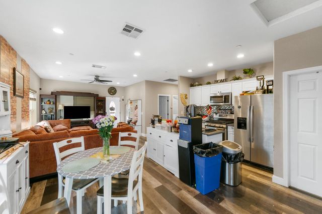 1502 Harris Ave, Sacramento, CA 95838