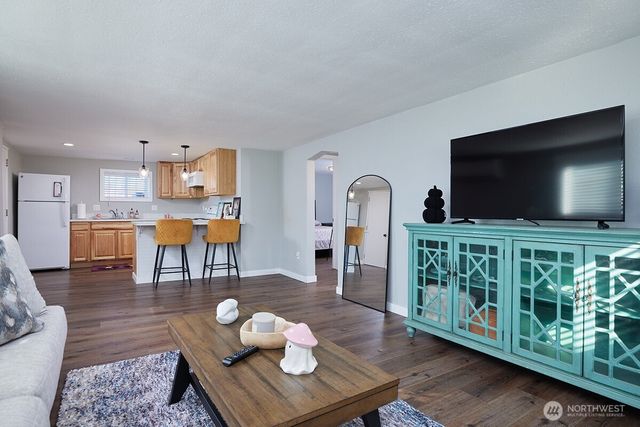 103 SE Mountain View Drive, College Place, WA 99324