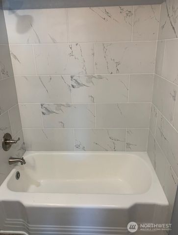 103 SE Mountain View Drive, College Place, WA 99324