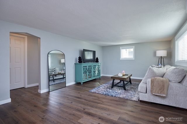 103 SE Mountain View Drive, College Place, WA 99324