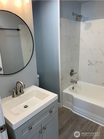 103 SE Mountain View Drive, College Place, WA 99324