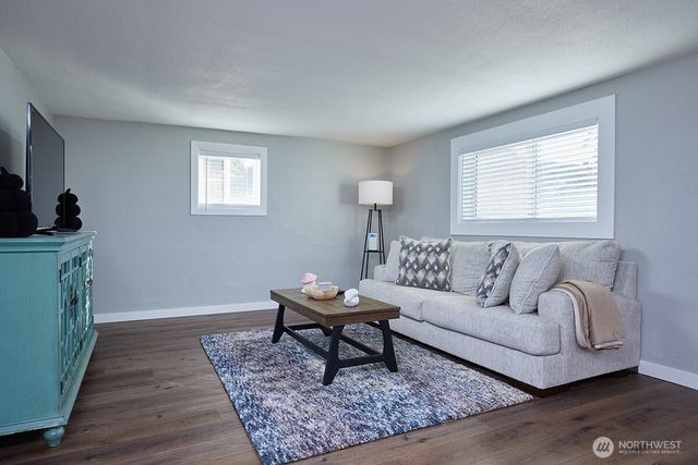 103 SE Mountain View Drive, College Place, WA 99324