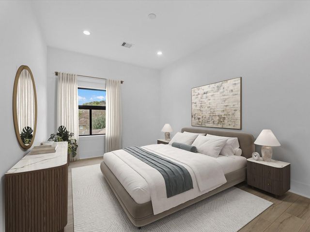 943 W 31st Street, Houston, TX 77018