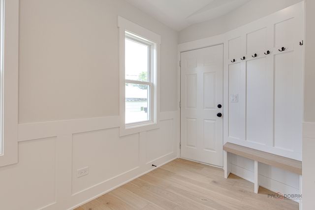 5748 W Eastwood Avenue, Chicago, IL 60630