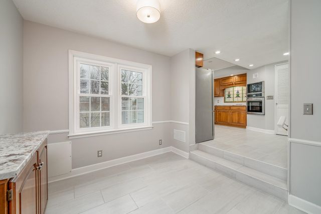 36 Melody Ln, Wellington, KS 67152