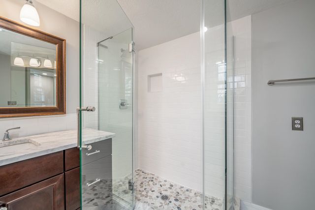 36 Melody Ln, Wellington, KS 67152