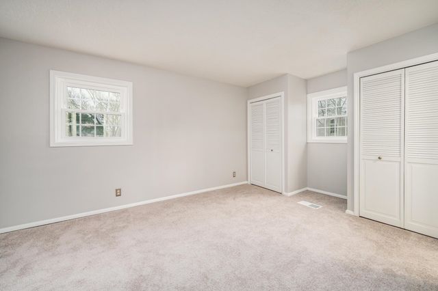 36 Melody Ln, Wellington, KS 67152