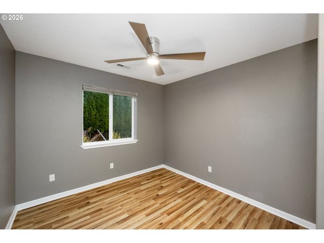 15729 Se HAWK Ct, Portland, OR 97236