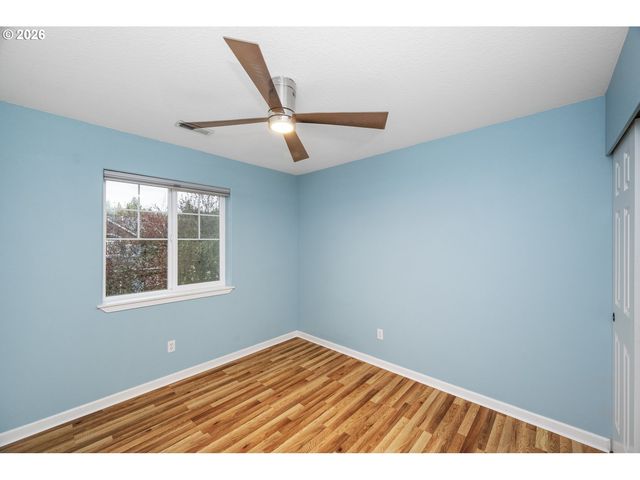 15729 Se HAWK Ct, Portland, OR 97236