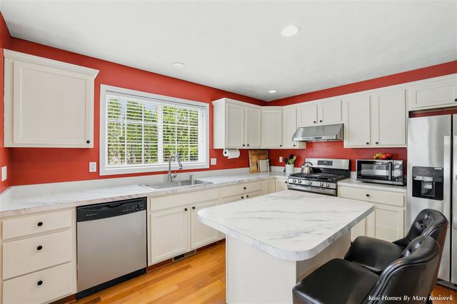 3078 Ledgestone Place, Grand Rapids, MI 49525
