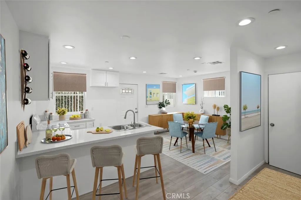 14255 Magnolia, Sherman Oaks, CA 91423