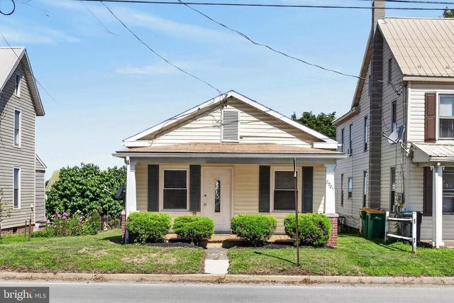 2924 HANOVER PIKE, Hanover, PA 17331