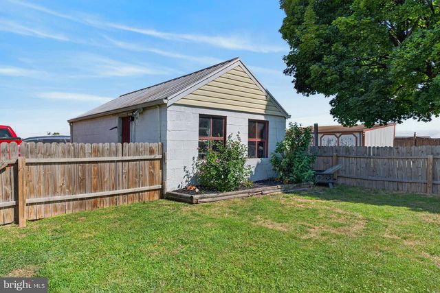 2924 HANOVER PIKE, Hanover, PA 17331