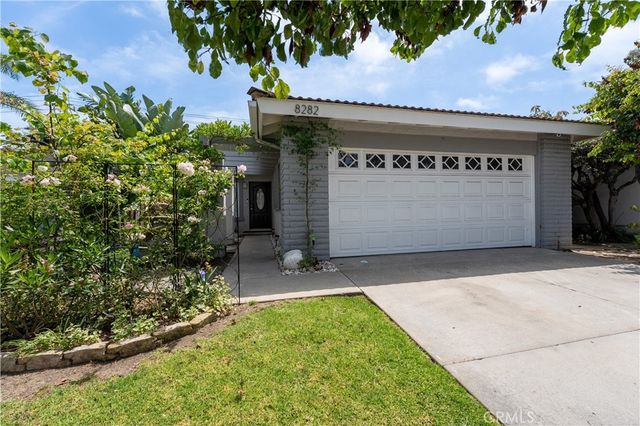 8282 Delfino Circle, Huntington Beach, CA 92646