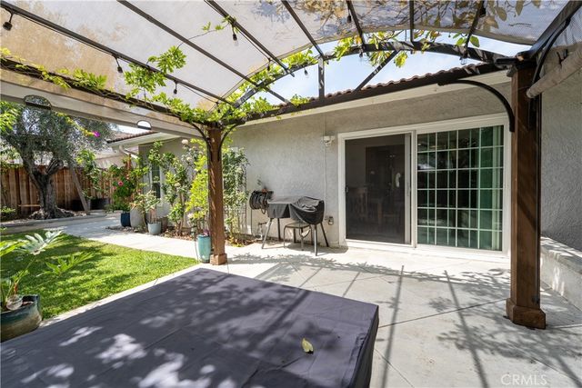 8282 Delfino Circle, Huntington Beach, CA 92646