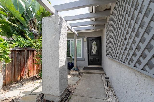 8282 Delfino Circle, Huntington Beach, CA 92646