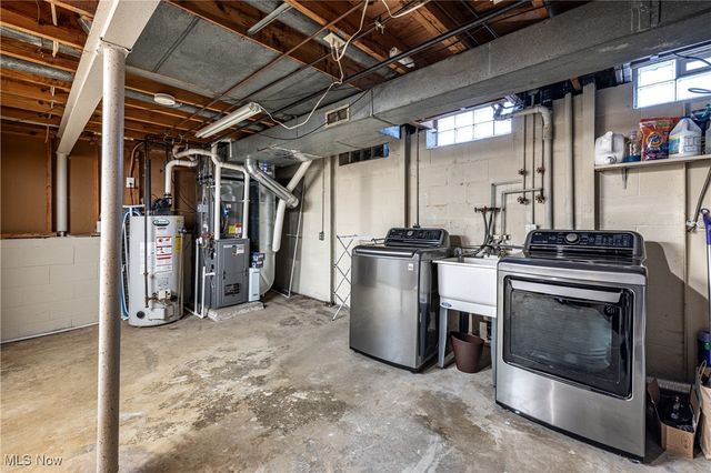 26948 Southwood Lane, Olmsted Twp, OH 44138