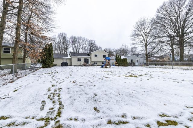 26948 Southwood Lane, Olmsted Twp, OH 44138