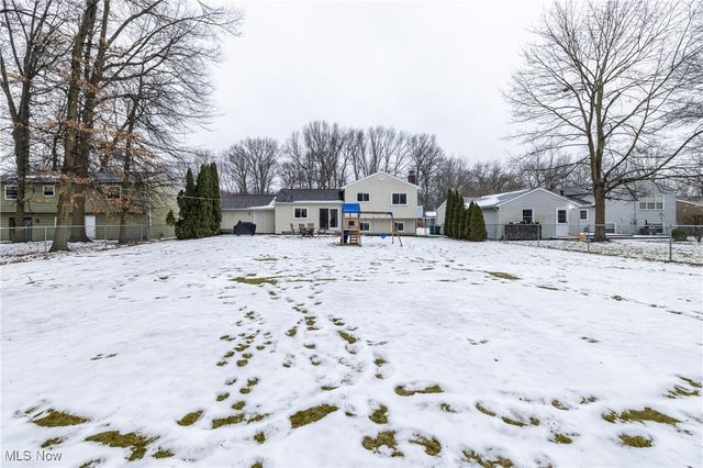 26948 Southwood Lane, Olmsted Twp, OH 44138