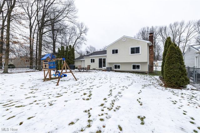 26948 Southwood Lane, Olmsted Twp, OH 44138