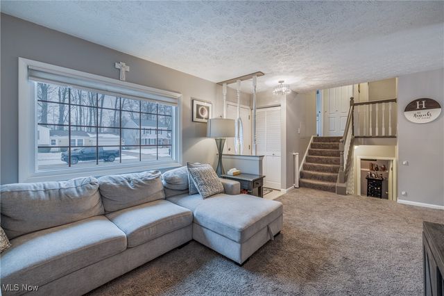 26948 Southwood Lane, Olmsted Twp, OH 44138