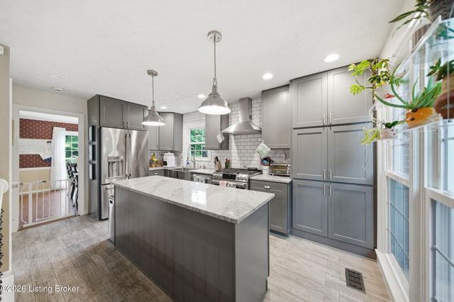 3903 Bayonne Ct, Jeffersontown, KY 40299