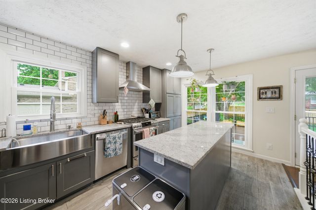 3903 Bayonne Ct, Jeffersontown, KY 40299