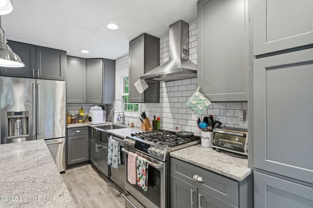 3903 Bayonne Ct, Jeffersontown, KY 40299