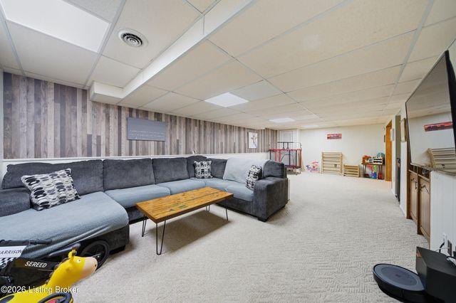 3903 Bayonne Ct, Jeffersontown, KY 40299